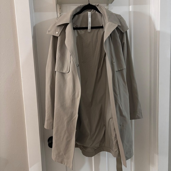 Lululemon Always There Short Trench Coat Size 10 Belted Jacket light beige EUC - Picture 6 of 10